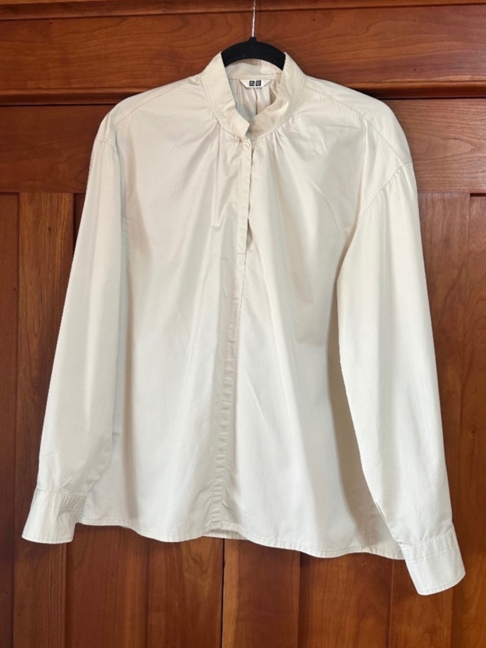 Uniqlo 100% Cottob Ivory Blouse Sz M